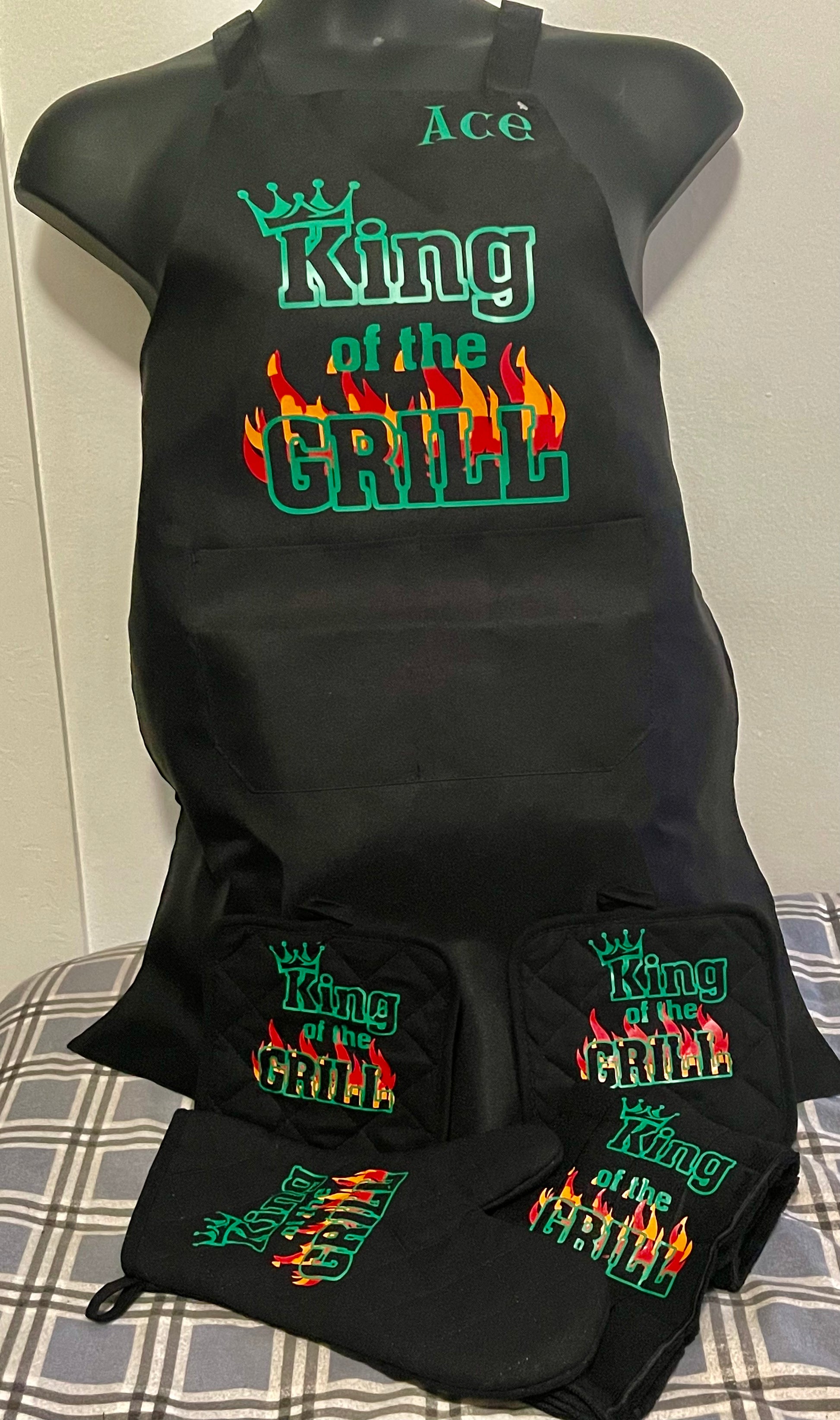 The Grace Apron Set